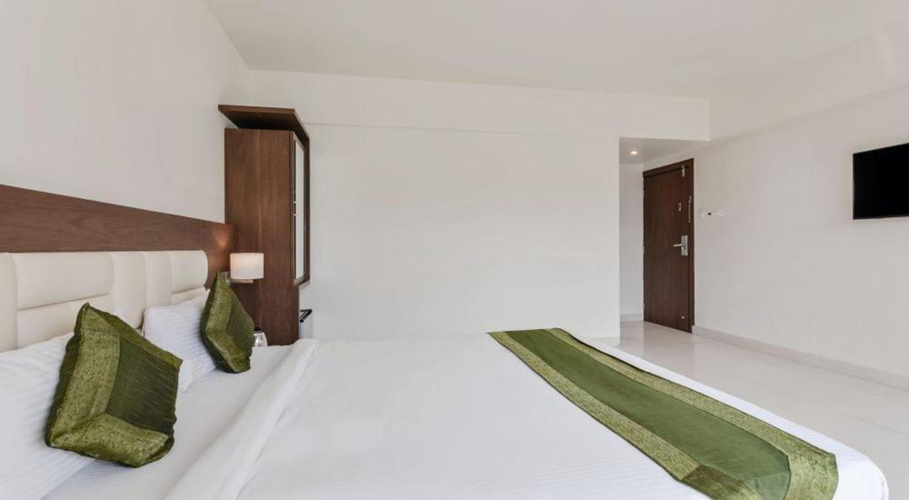 Staycation Holiday Navi Mumbai Eksteriør billede