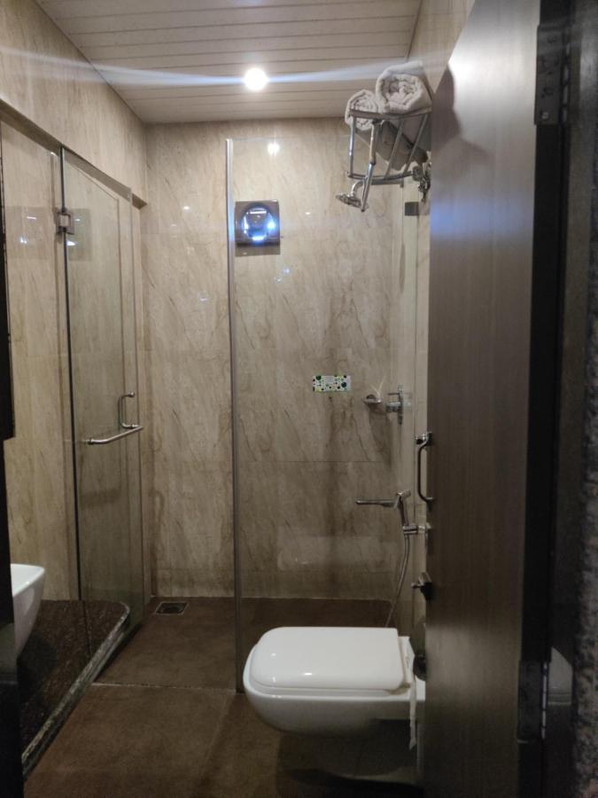 Staycation Holiday Navi Mumbai Eksteriør billede
