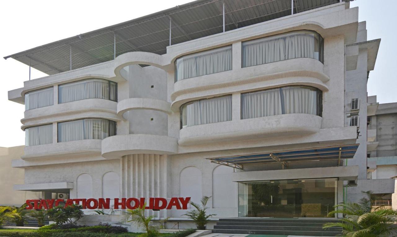 Staycation Holiday Navi Mumbai Eksteriør billede